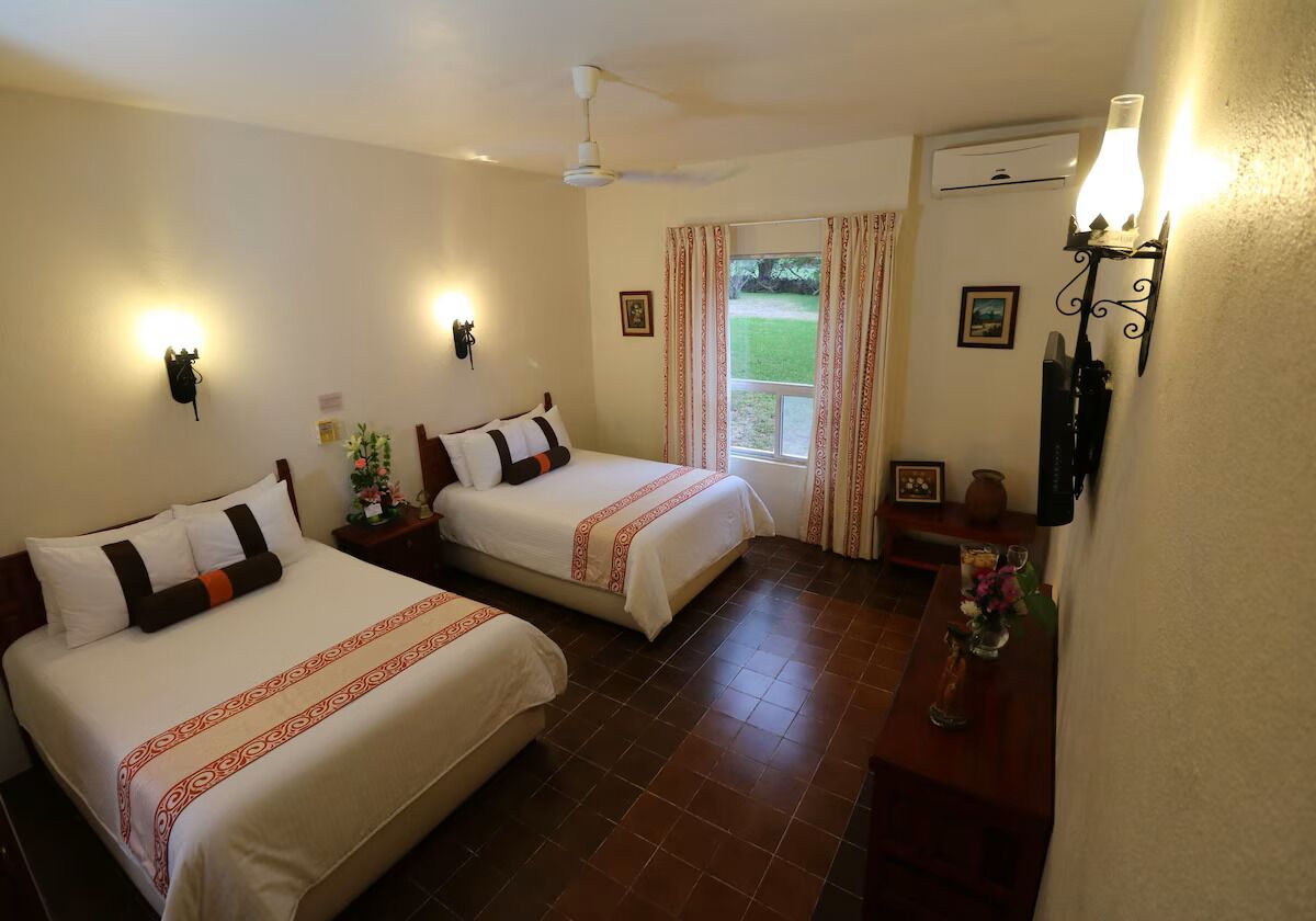 Kahden hengen standard-huone | Ylelliset vuodevaatteet, tallelokero huoneessa, ilmainen Wi-Fi