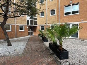 Front of property - Student Only The Railyard (Liverpool)