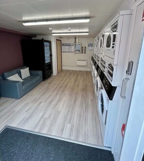 Laundry room - Student Only The Railyard (Liverpool)