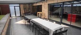 Private room for 3 in a 350M2 shared Villa