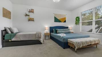 6 bedrooms, iron/ironing board, travel cot, WiFi