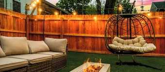 7BR • Fire Pit • Huge Private Backyard and Patio