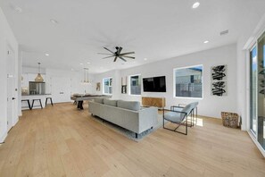 TV, offices - Luxury Pool Retreat, Game Room, Sleeps 24 (Austin)