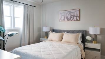 3 bedrooms, iron/ironing board, WiFi, bed sheets