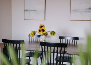 Dining - Near O'hare • Personal Gym and Balcony • Safe Area (Chicago)