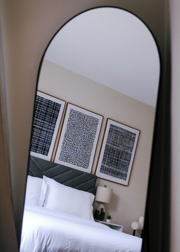 2 chambres, fer et planche à repasser, Wi-Fi, draps fournis