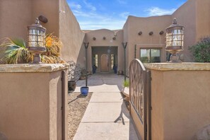 Terrace/patio - Sleeps 25 • Heated Pool and Spa • Pickleball Court (Scottsdale)