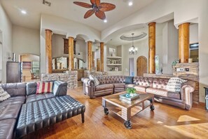 TV, fireplace - Sleeps 25 • Heated Pool and Spa • Pickleball Court (Scottsdale)