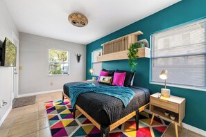 7 Schlafzimmer, Bügeleisen/Bügelbrett, Reisekinderbett, WLAN