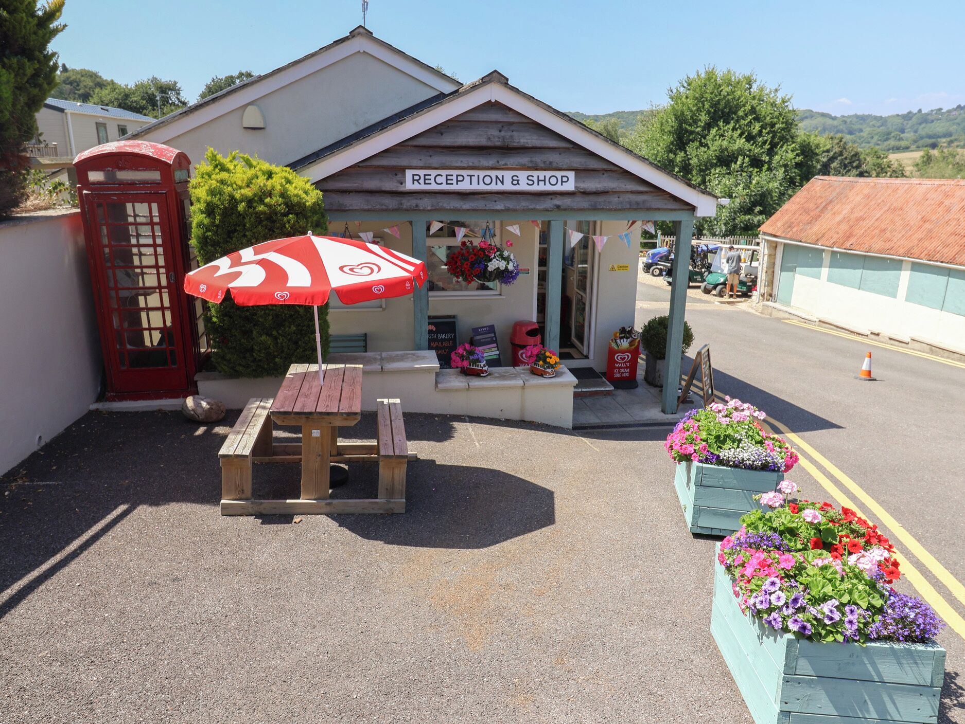 屋外ダイニングエリア