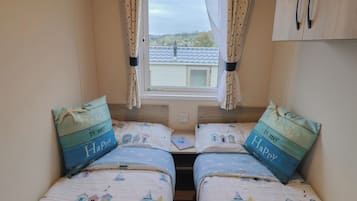 2 habitaciones, decoración personalizada y muebles diferentes