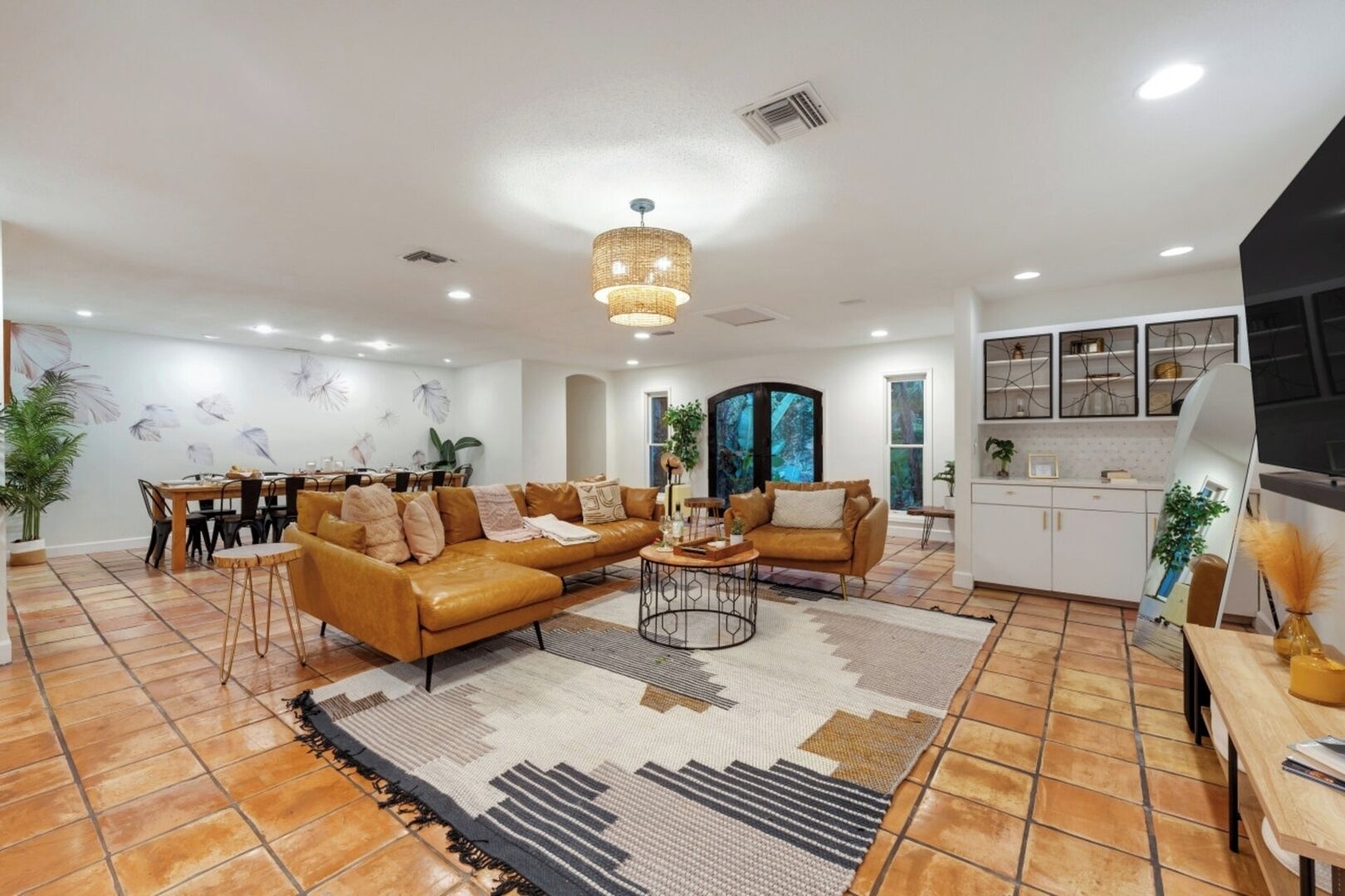 Televisión, chimenea y videojuegos 