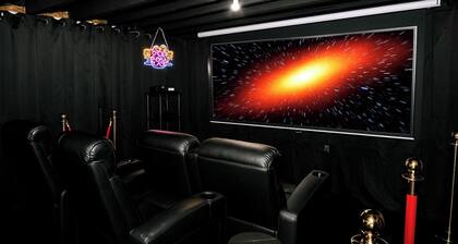 Sleeps 18 • 7BR • Gym • Game Room • Theater