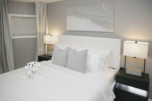 2 slaapkamers, een strijkplank/strijkijzer, reisbedje, wifi