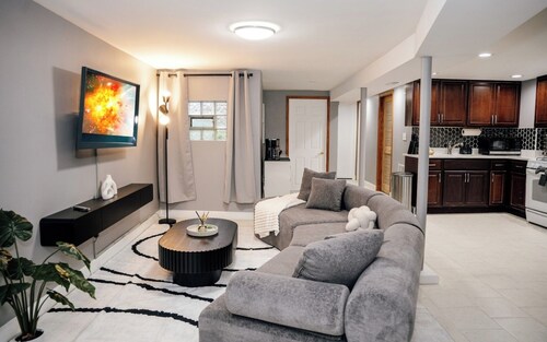 2BR Traveler's Favorite • Modern and Clean