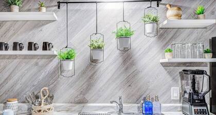 King Sleep Number Bed • Prime Location