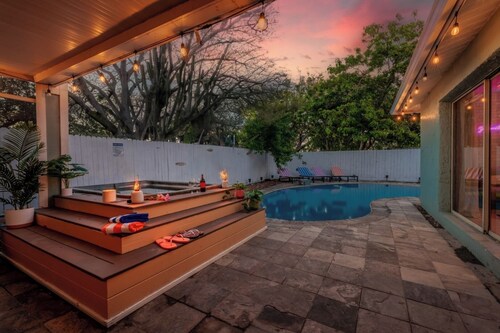 Clearwater Beach House • Heated Pool • Hot Tub