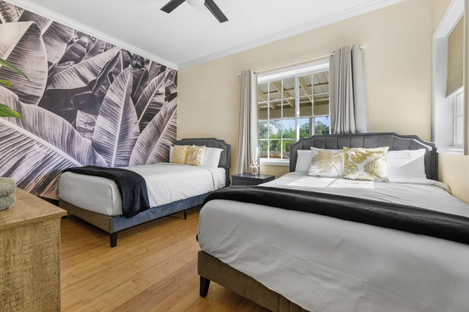 13 bedrooms, desk, iron/ironing board, travel crib
