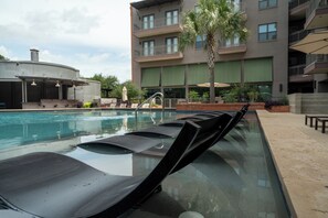 Pool - Luxury Apt Steps from Shopping & Dining, Free Parking, Resort Style Pool, Gym (San Antonio)