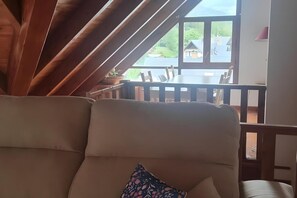 Smart TV - Beachside Apartment in Punta Umbría (Vielha)