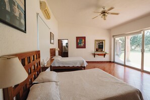 Familienhaus, Veranda, Gartenblick