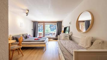 1 chambre, bureau, lit parapluie, Wi-Fi