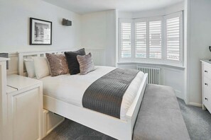 House | 3 bedrooms - Host Stay George Street Retreat (Brighton)