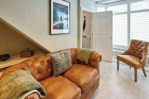 House | 3 bedrooms - Host Stay George Street Retreat (Brighton)