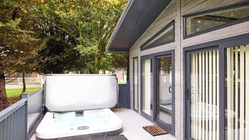 2 bedrooms, Internet