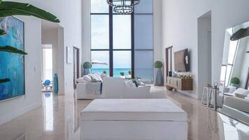 Télévision, espaces bureaux