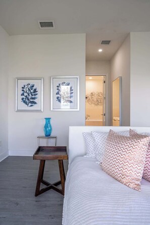 4 bedrooms, travel cot, WiFi, bed sheets