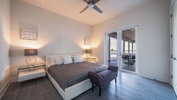 4 عدّة غرف نوم وسرير سفر وواي فاي وملاءات أسرّة