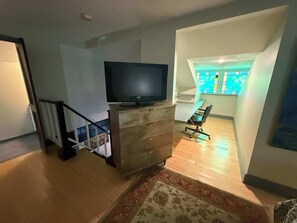 Interior - Clean Funky 2br on Esplanade Ave (New Orleans)