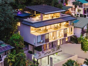 Exterior - Villa Zest 6 bedroom Villa • Rooftop Infinity Pool & Ocean Views (Quepos)