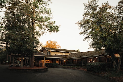 Pine Needles Lodge & Golf Club
