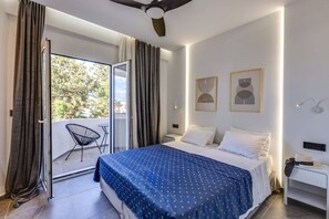 Iron/ironing board, free WiFi, bed sheets - Villa Suntouch by Villa Plus (Malia)