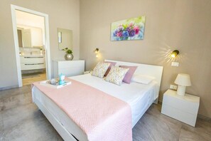 5 bedrooms, iron/ironing board, free WiFi, bed sheets - Villa Minna by Villa Plus (San Vito dei Normanni)