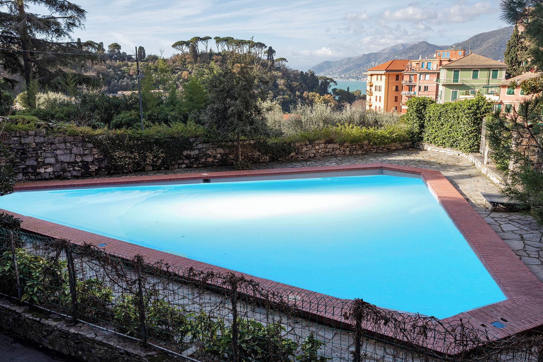 Piscina stagionale all'aperto