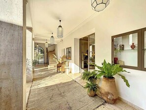 Villa, Smoking | 5 bedrooms, Internet - Villa Paschmina Breakfast Included (Marrakech)