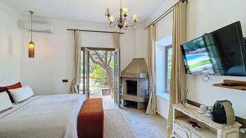 Villa, Smoking | 5 bedrooms, Internet