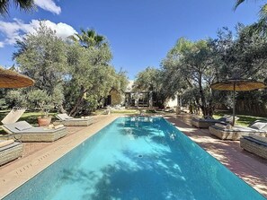 Villa, fumeur