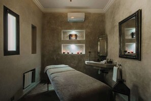 Villa, Smoking | 5 bedrooms, Internet - Villa Paschmina Breakfast Included (Marrakech)