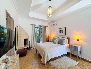 5 عدّة غرف نوم وخدمة الإنترنت