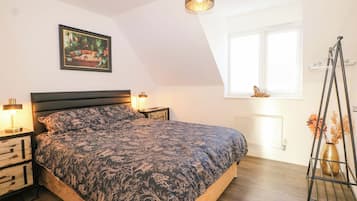 3 bedrooms, individually decorated, individually furnished, free WiFi