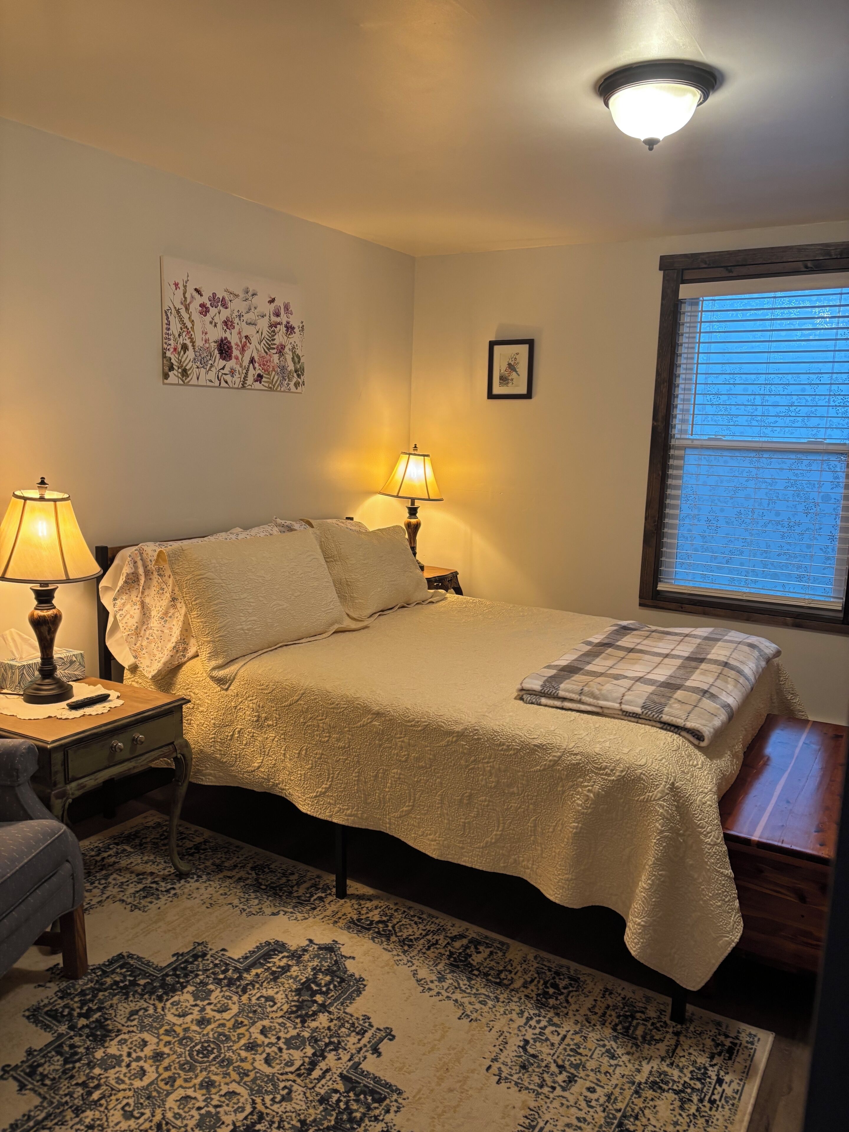 1 chambre, fer et planche à repasser, accès au Wi-Fi (inclus)