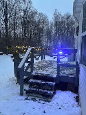 Terrace/patio - Fabulous Cozy apartment in Ithaca Finger Lakes (Locke)