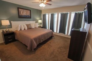 2 chambres, fer et planche à repasser, Wi-Fi gratuit, draps fournis
