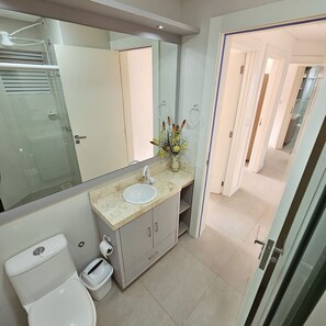 Douche, papier toilette