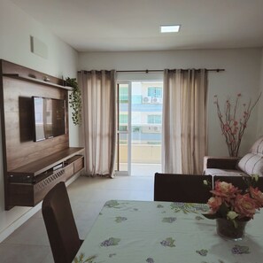 Interior - Spacious and comfortable apartment 3 minutes from Bombas Beach. (Bombinhas)