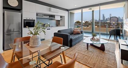 Modernes 1-Bett, Blick auf die Skyline der Stadt und in der Nähe von Geschäften